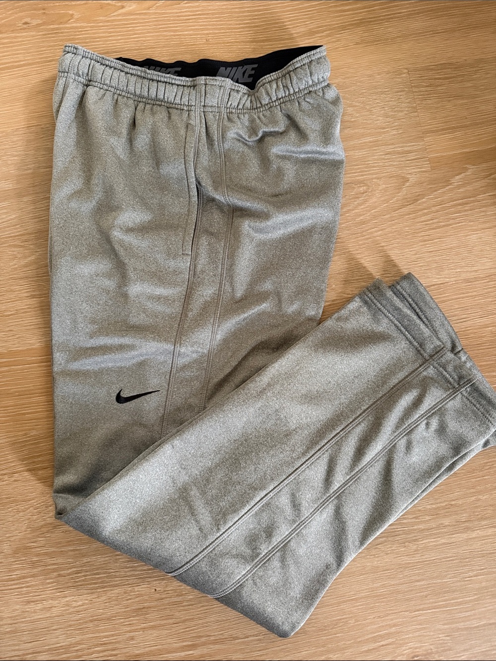 NEW Nike MEN Therma pants